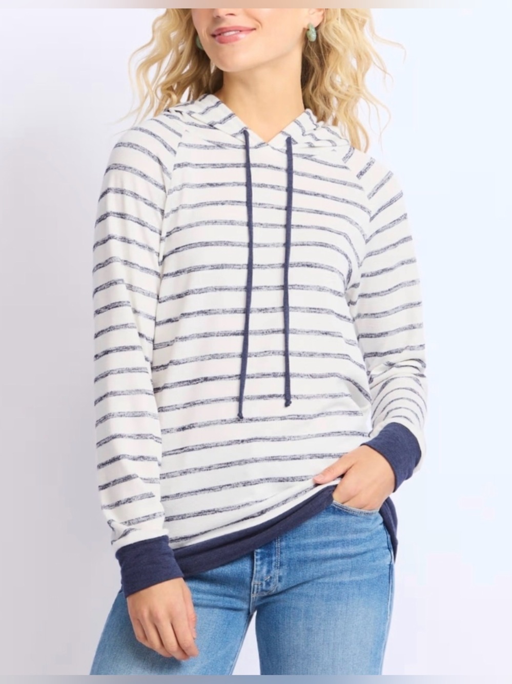 NWT Staccato Skyline Long Sleeve Lightweight Hooded Sweatshirt Medium